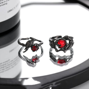 Retro Crow Ring – Adjustable Unisex Dark Fashion Jewelry
