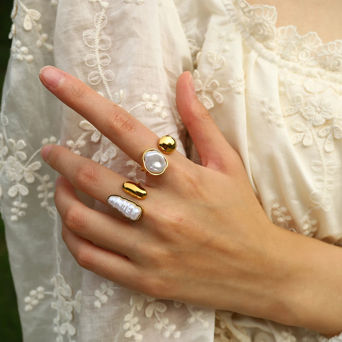Unique Irregular Pearl Stainless Steel Rings for Women Individual Retro 18K Gold Plated Jewelry Waterproof