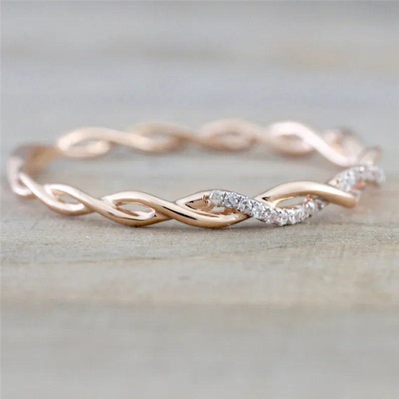 Trendy Twist Cubic Zirconia Wedding Band Ring for Women – Fashion Bridal Jewelry