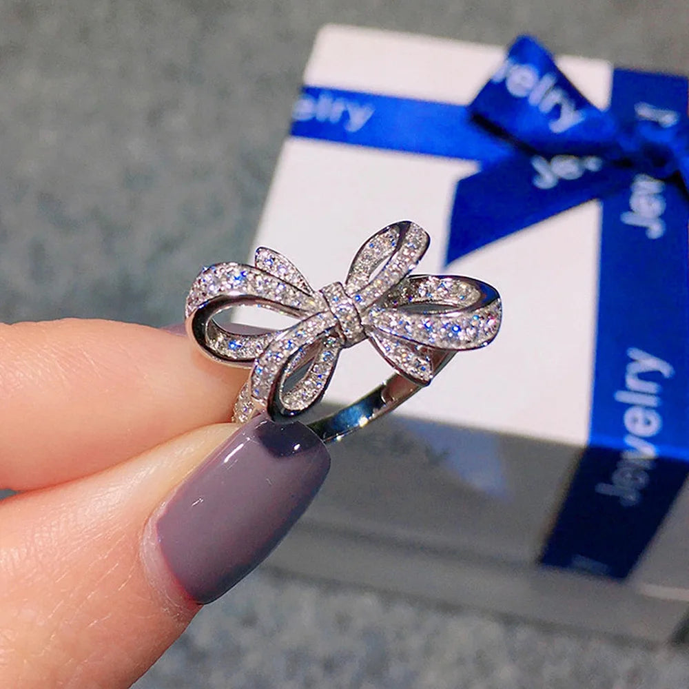 Huitan Bow Shape Cubic Zirconia Wedding Band Ring for Women Anniversary Jewelry