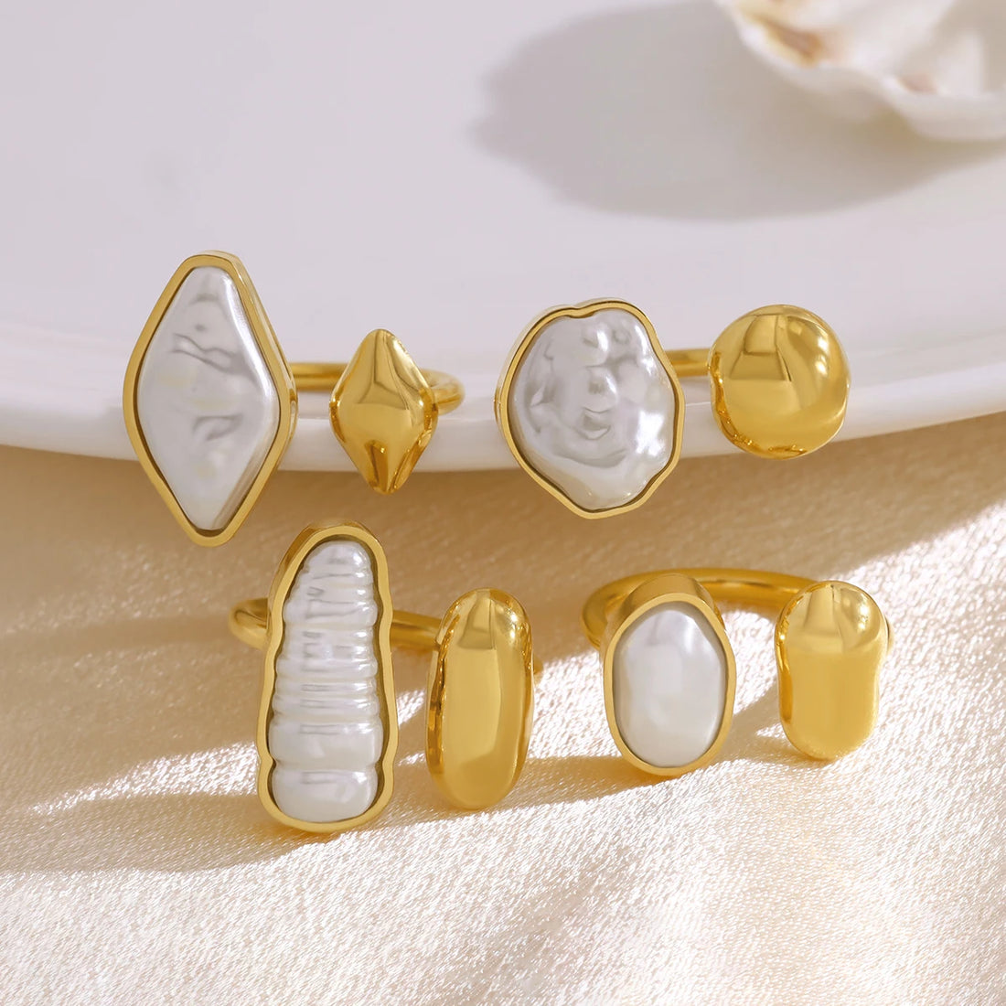 Unique Irregular Pearl Stainless Steel Rings for Women Individual Retro 18K Gold Plated Jewelry Waterproof